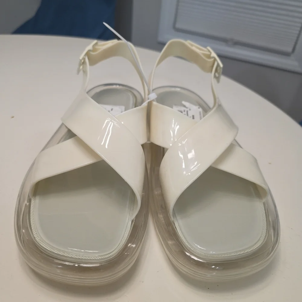 Tory Burch Crisscross Strap Jelly Sandal in New Ivory Size 11